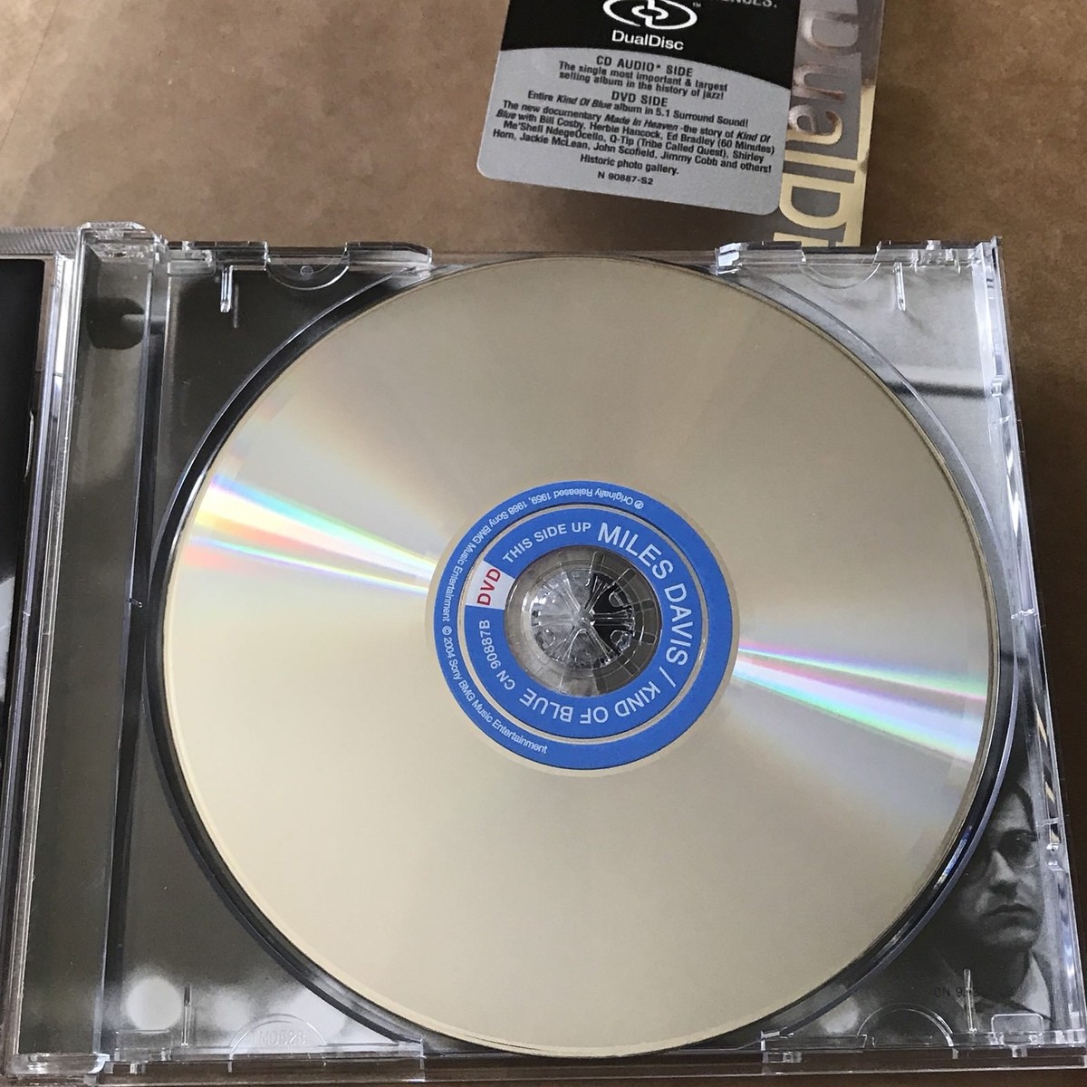 Miles Davis - Kind of Blue Dual Disc - CD & DVD Play On 1