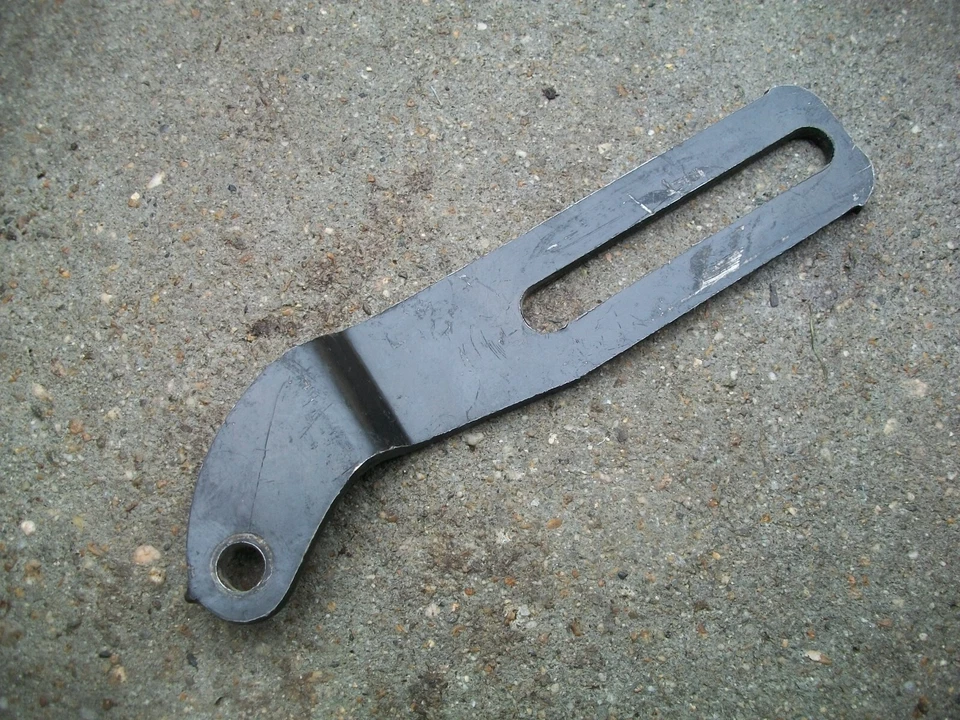 Регулируемый кронштейн компрессора кондиционера 1977-1979 Pontiac Firebird Trans Am Olds 403 CAD. - Изображение 3 из 4