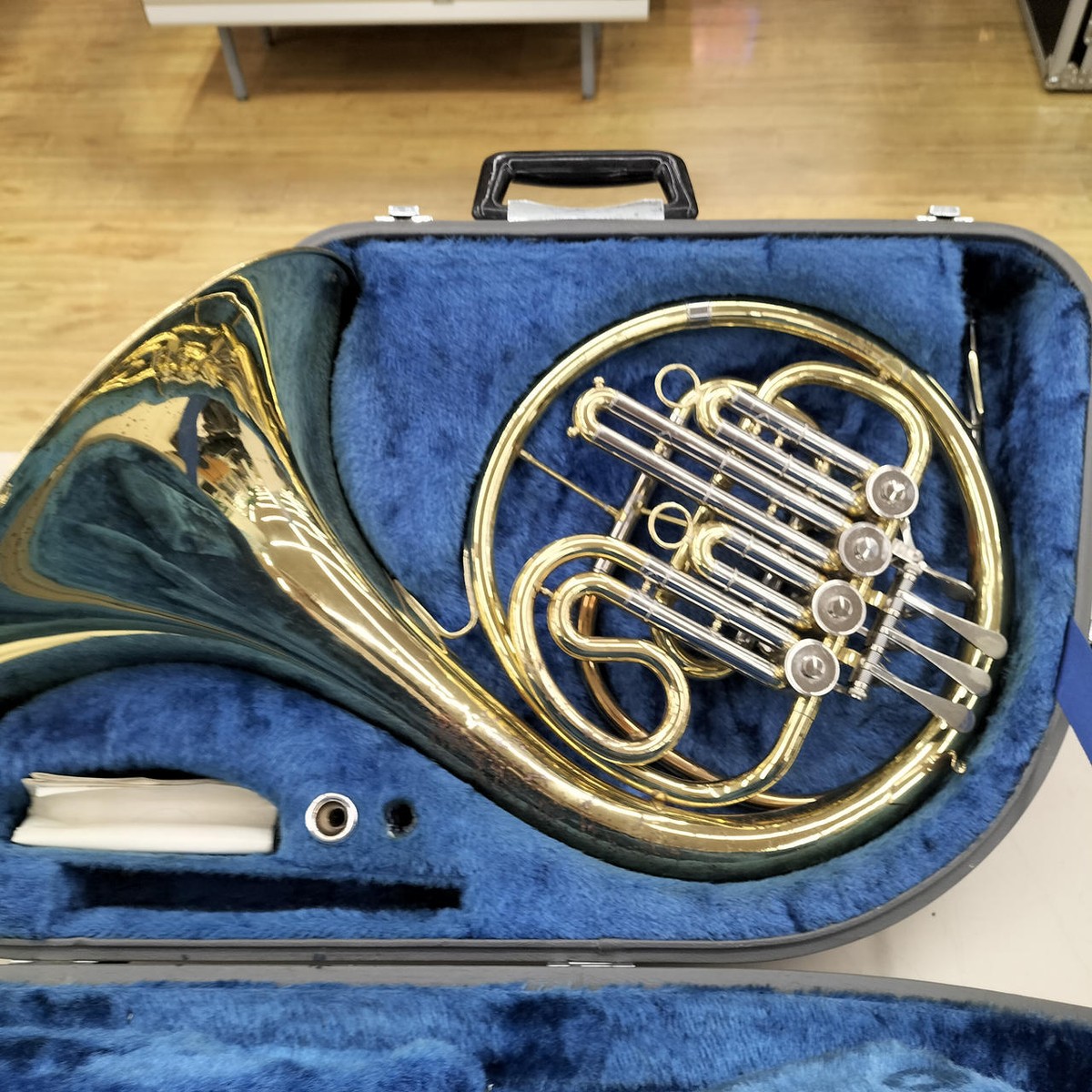 ヤマハ YHR-321 勝ち得 B♭シングルホルン フレンチホルン ヤマハ YHR-321 勝ち得 B♭シングルホルン フレンチホルン