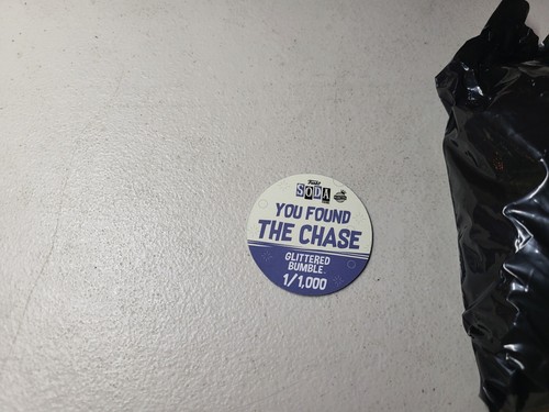 Funko Vinyl Soda: Rudolph the Red-Nosed Reindeer - Bumble (Glitter) (Chase) - Picture 2 of 5