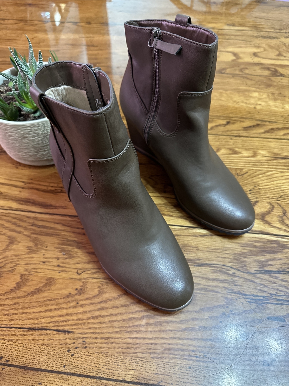 SOUL Naturalizer Haley West Boot Women's Boot Size 9- Brown