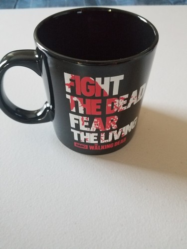 THE WALKING DEAD HEAT CHANGING OVERSIZED CERAMIC COFFEE MUG - Picture 2 of 5