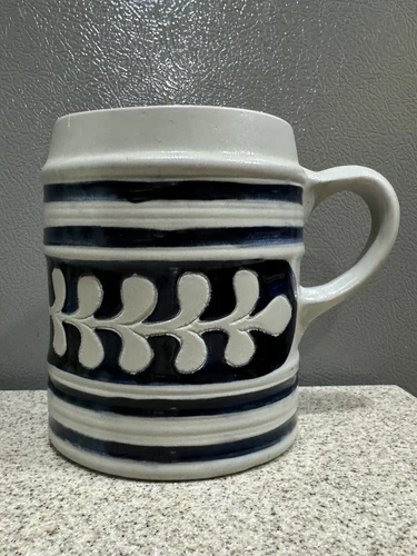 Williamsburg Salt Glazed Ceramic Large Tankard Mug Cobalt Blue Leaf Stamped SEE
