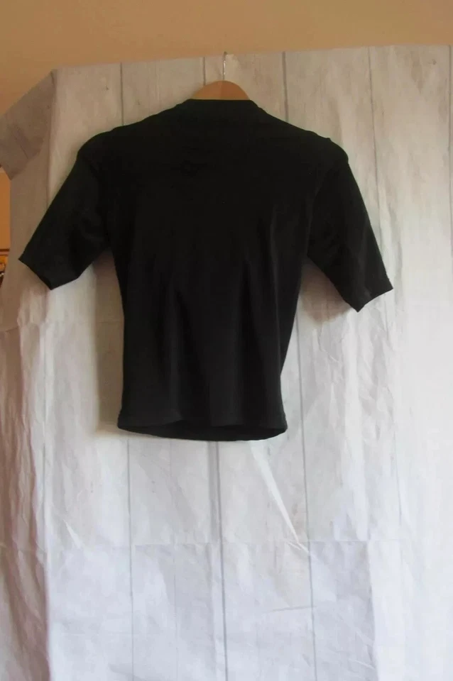 Camiseta Sixsixone Niños Negra Protección Body Armor Talla Pecho 14 Largo 24 pulgadas Foto 2 de 4