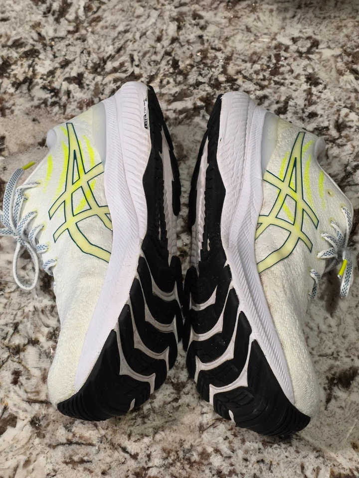 Zapatos para correr ASICS Gel-Kayano 29 para mujer talla 10 blanco amarillo usados una vez Foto 4 de 4