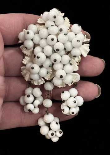 VTG MIRIAM HASKELL White GLASS &Enamel BAUBLE BROOCH 4"L Unsigned