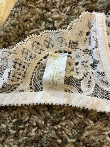 Vintage Victoria Secret Bra 36C Gold Label White Lace Unlined Unpadded Underwire - Picture 3 of 11