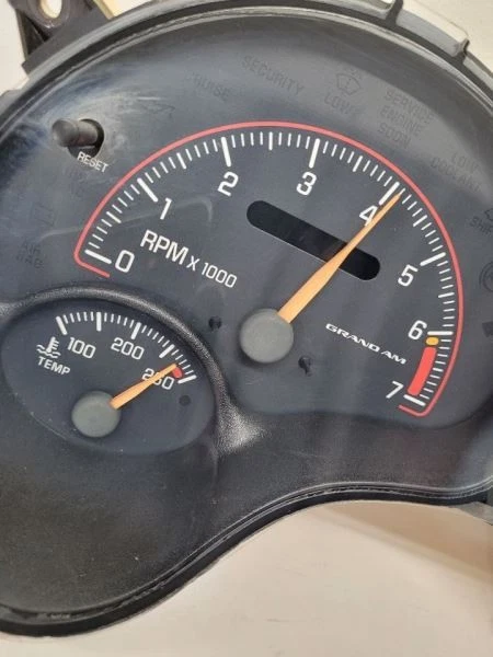 Velocímetro Pontiac Grand AM 2000-2003 EE. UU. GT Cluster 09383072 Foto 3 de 4