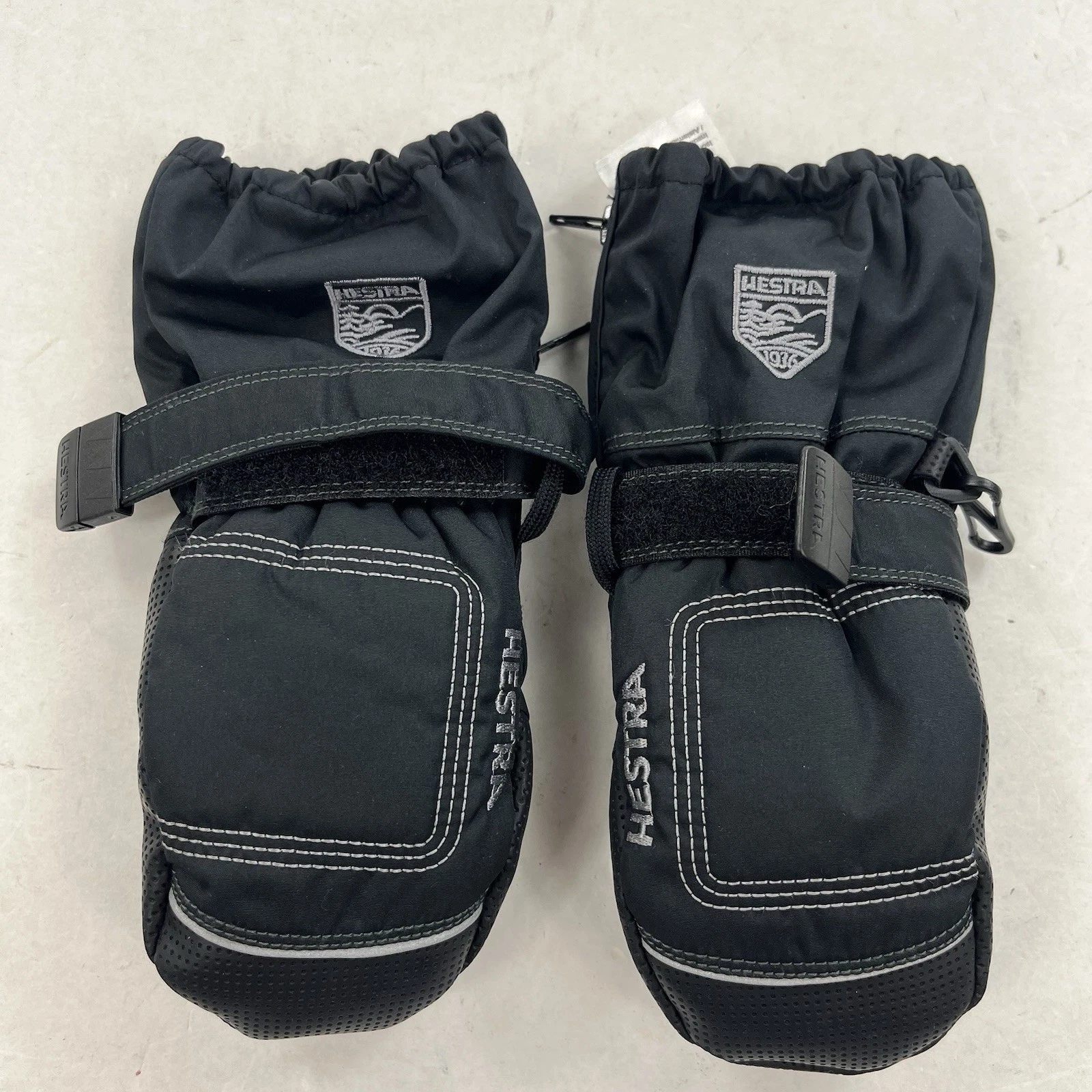 Hestra Baby Zip Long Mitt Size 1 Black Snow Gloves Mittens Primaloft Winter