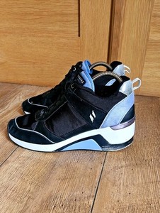 skechers million high n fly wedge trainer