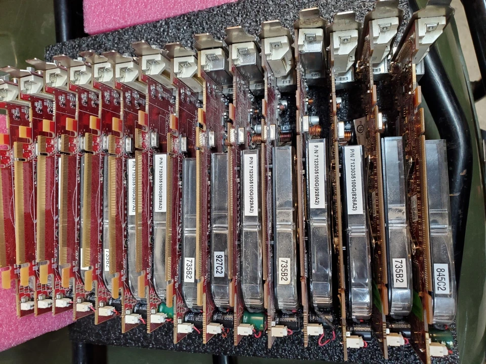 **BUNDLE** 15 ATI Radeon Graphics B276 SFF PCI-Express Video Card & Dual cables - Image 2 of 4