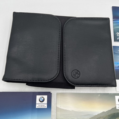 2018 BMW Hybrid 5 Series Plug-In Owners Manual Case Included - Picture 5 of 5