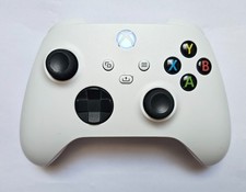 Microsoft Xbox Wireless Controller Xbox Series X / S Xbox Gamepad in Robot White
