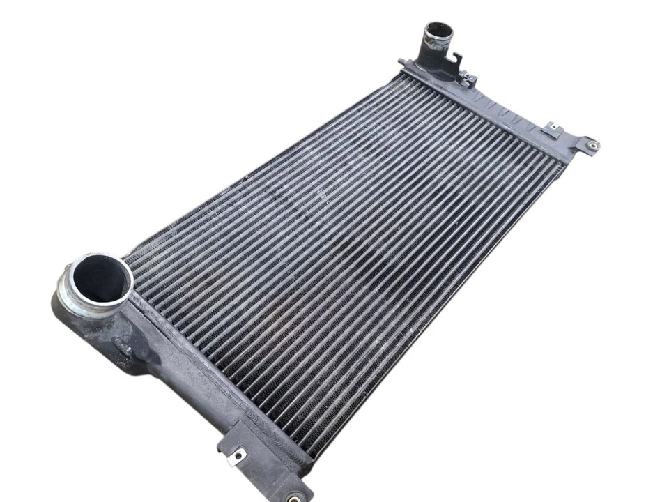 Radiator Fits 06-10 SIERRA 2500 PICKUP 627371 - Image 3 of 4