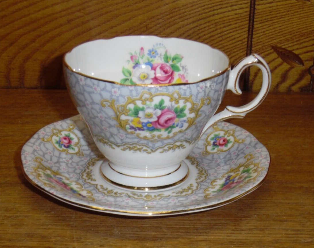 Queen Anne Fine Bone China England Cup & Saucer Gainsborough (Gray