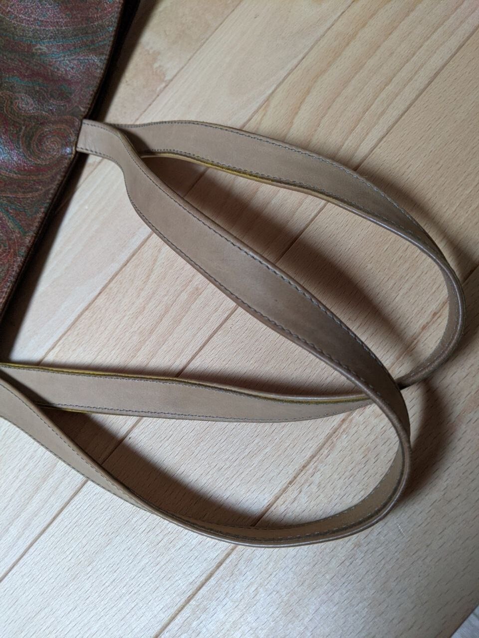 Foto 10 di 10