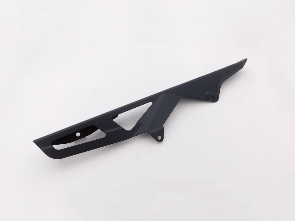 FUNDA PROTECTORA DE CADENA DE TRANSMISIÓN TRASERA SUZUKI 2007-2024 GSXR1000 OEM NUEVA 61311-21H00 Foto 2 de 4