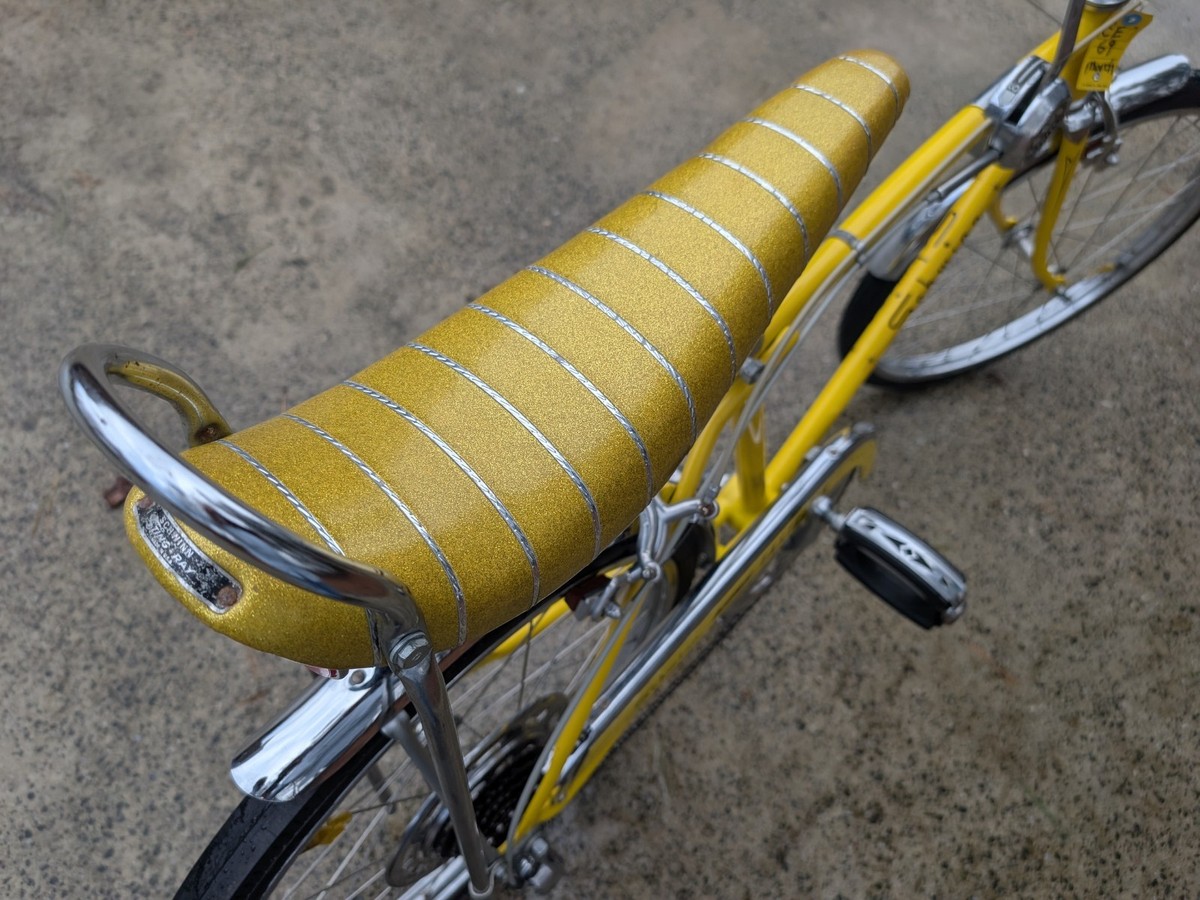 SCHWINN 1969 KOOL LEMON YELLOW Bicycle 5 speed FASTBACK STINGRAY