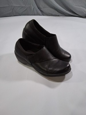 Clarks Slip Resistant Grasp High  Black Leather Professional Slip-On Size 6.5