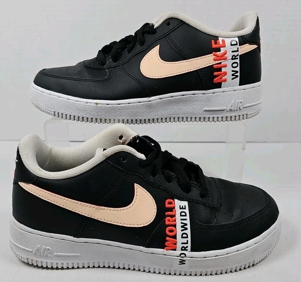 Scarpe Nike Air Force 1 Low LV8 Worldwide Pack nere CN8536 001 taglia 6 anni GS 7 5W