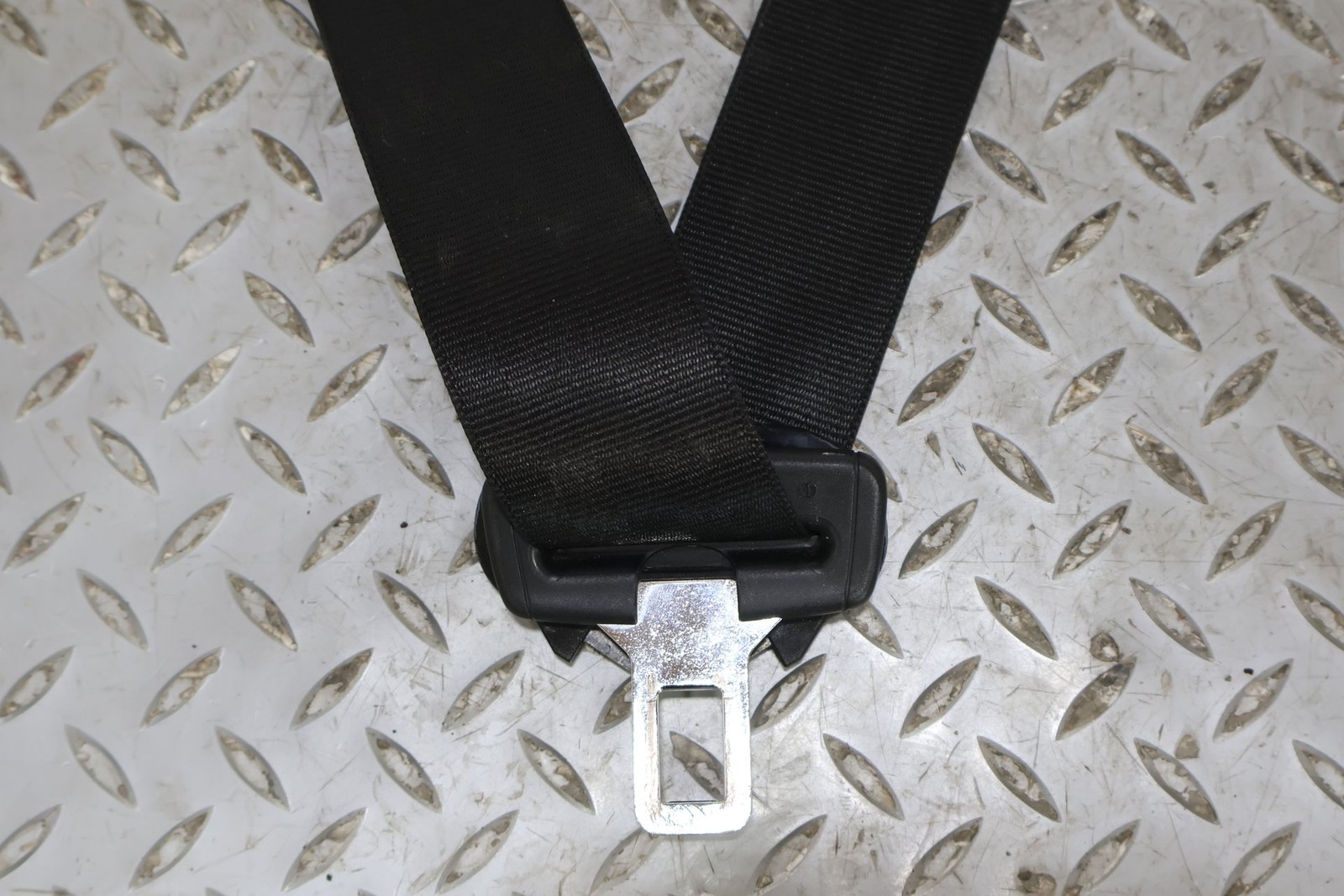 Bentley Flying Spur 2006-2012 Front Right Seat belt retractor Black