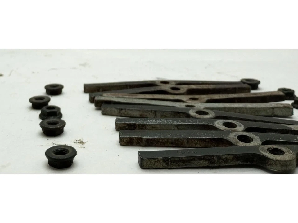 Juego de 8 lengüetas de sujeción para cubierta de válvula Pontiac Firebird 8-305 5,0 L para 1982-1992 Foto 4 de 4