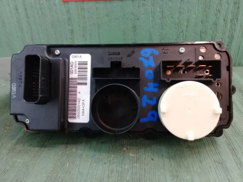 2001 2002 DODGE CARAVAN AC ТЕПЛА КЛИМАТ-КОНТРОЛЬ 050015001AD - Изображение 3 из 4