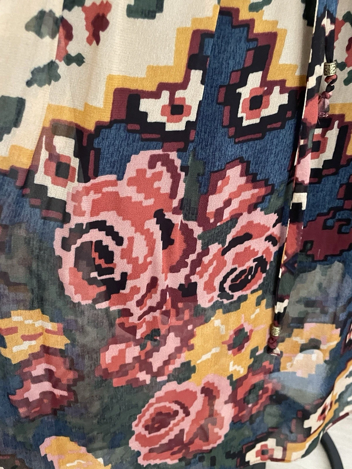 Anthropologie Akemi + Kin Sheer Chiffon Ikat Tribal Roses Dress Sz LP Fits S/M
Opens in a new window