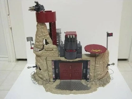 2003 G.I. Joe Vs Cobra Spy Troops Conquest of COBRA Mountain Set Complete