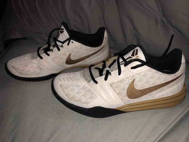 kobe mentality white