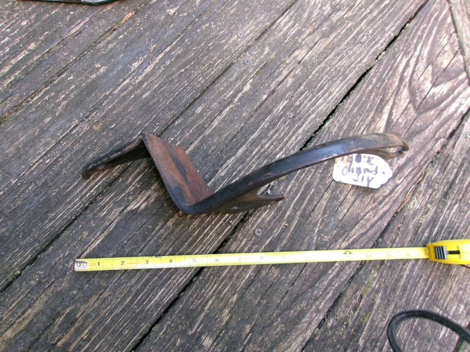 Pontiac Firebird 1977-81 3,8 L V-6 soporte de bomba de aire GM # 10010233 de colección OEM Foto 3 de 3