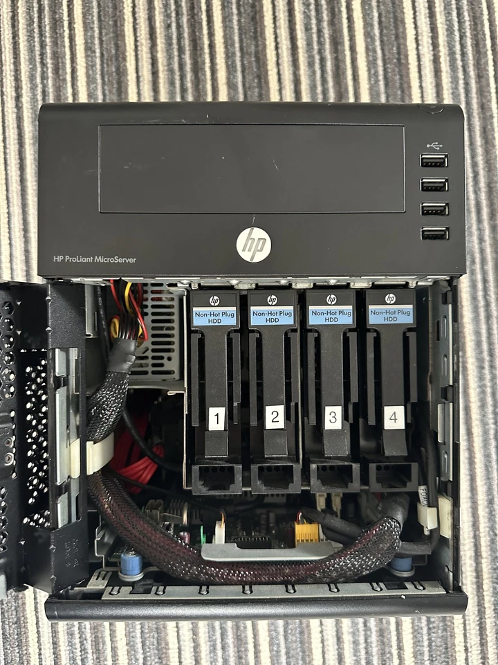 HP ProLiant N40L MicroServer Home/Small Office Server 120GB SSD 8GB RAM RAID - Image 2 of 3