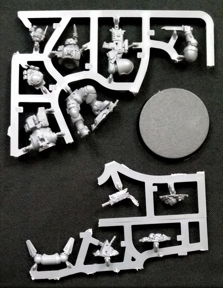 Lieutenant Phobos Primaris Warhammer 40K - Figurine Space Marines Vanguard à Peindre - Neuf