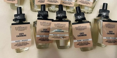 New Sealed Bath & Body Works Cozy Cashmere Wallflowers Refill Bulbs x 5 - Picture 2 of 2