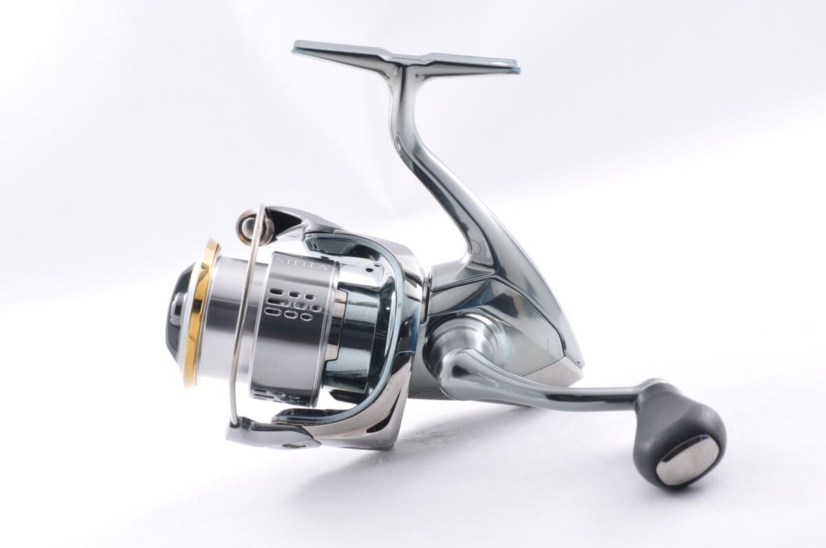 Shimano 18 Stella C2500SXG Spinning Fishing Reel Near Mint Shimano 18 Stella C2500SXG Spinning Fishing Reel Near Mint