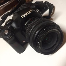 PENTAX K-x 12.4MP DSLR Camera 16GB SD - BLACK Kit w/ DA L 18-55mm AL lens 