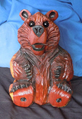 Vintage Avenue of the Giants Hand Carved Wooden Redwood Bear 10'' Tall NICE!