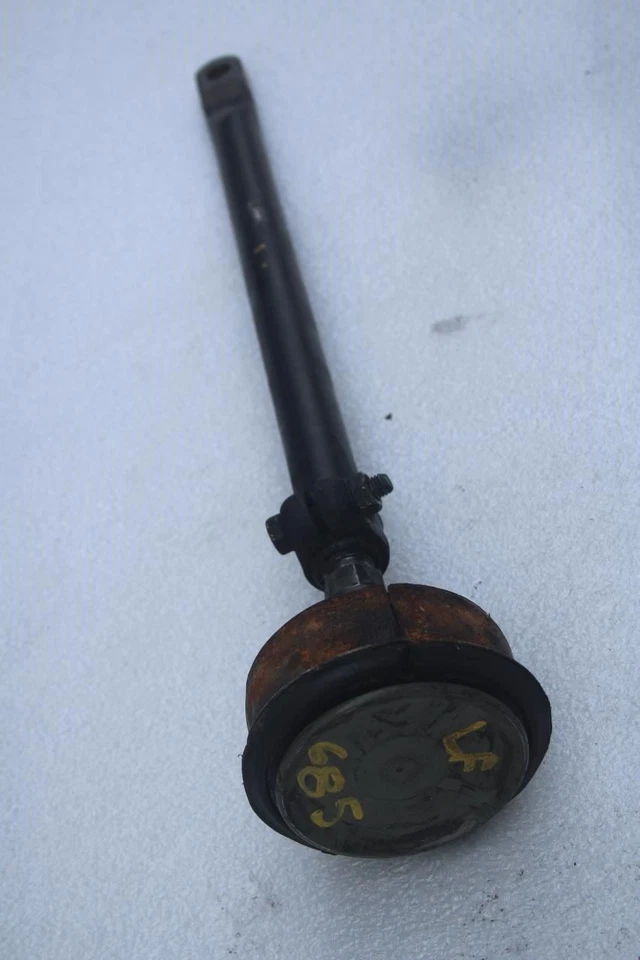 1981 1982 1983 1984 1985 MERCEDES 300SD W126 LADO DEL CONDUCTOR IZQUIERDO AMARRE DELANTERO Foto 2 de 4