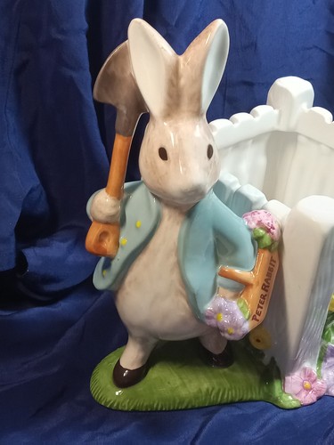 2001 Beatrix Potter Peter Rabbit Planter Mr. McGregor's Garden Teleflora Spring - Picture 4 of 17