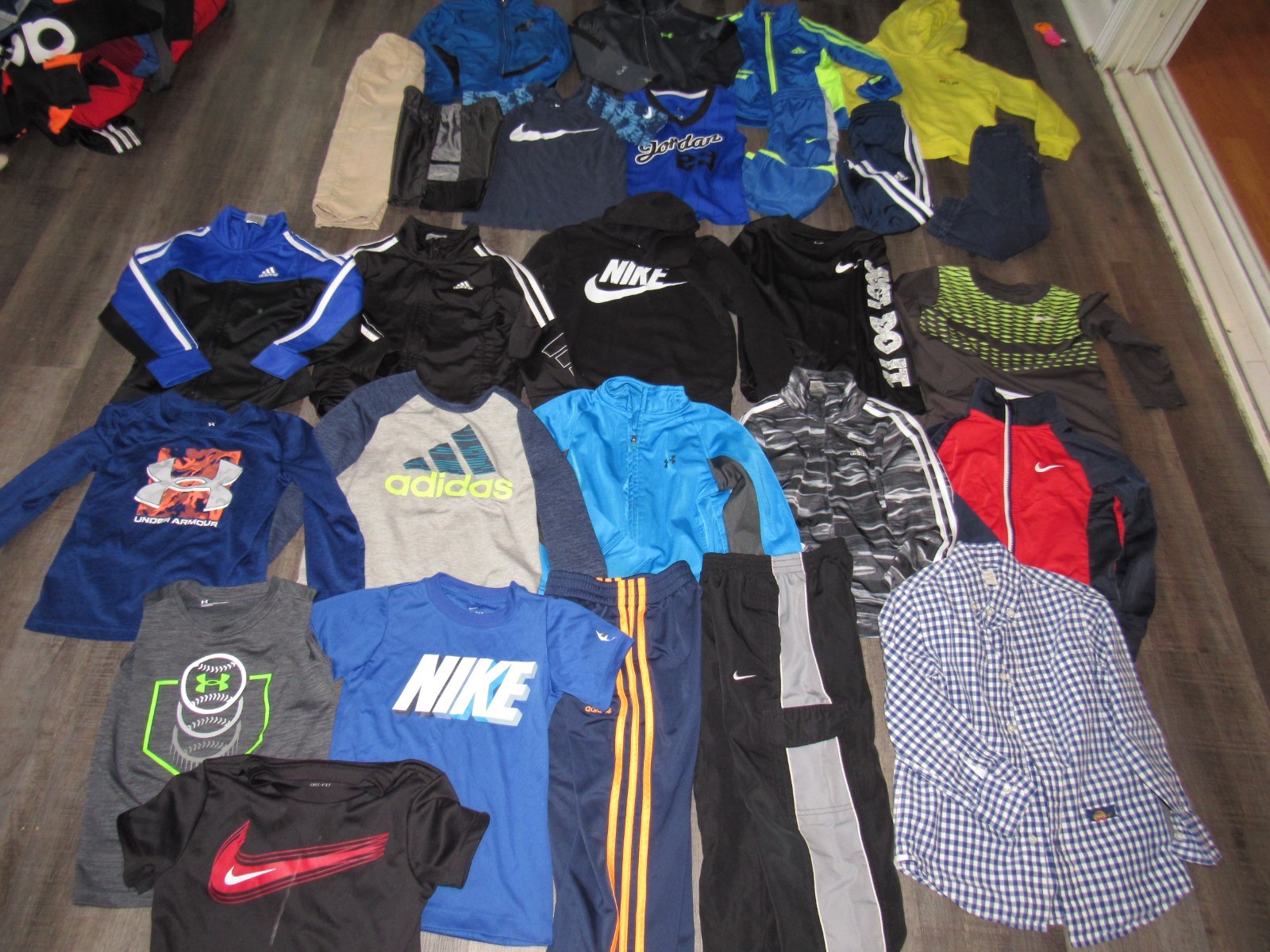 27 Pc Lot Boys Sz  3T 4T NIKE ADIDAS UNDER ARMOUR Jackets Shirts Pants Hoodies
