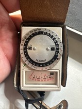 Sekonic L-216 Handheld Light Exposure F/Stop Meter Analog with Case