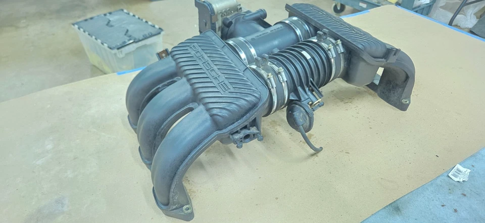 2001 Porsche 911 Carrera 3.4L intake manifold w/ throttle body - Image 2 of 4