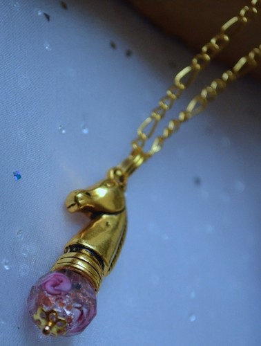 Spirit Horse Faceted Pink Austrian Crystal Gold Plated Necklace Sincerity Love - Bild 5 von 5