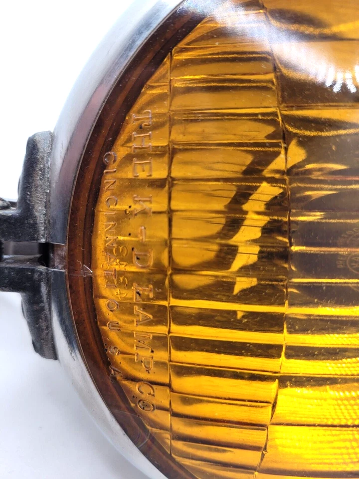 Vintage original "K-D LAMP Co. #857 LAMP" amber fog light - Image 2 of 4