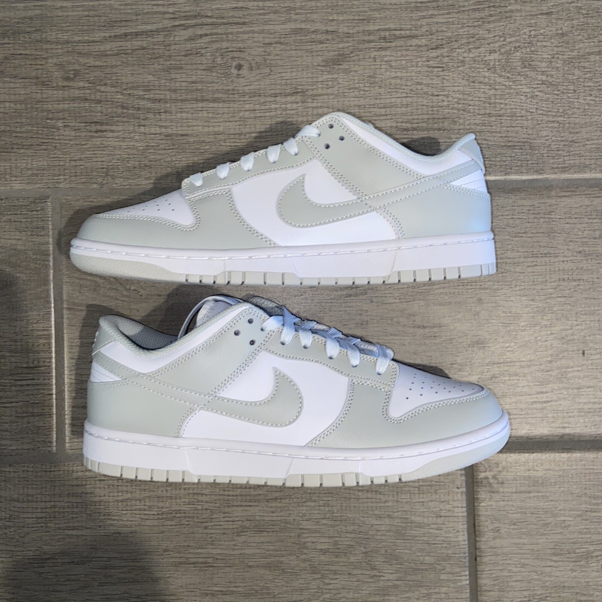 Men's Nike Dunk Low Photon Dust Size 10 (Women's 11.5) DD1503-103