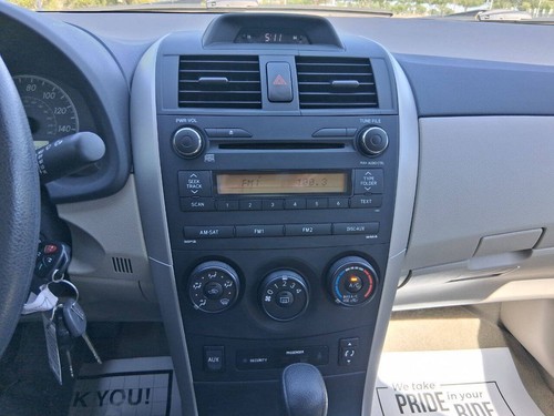 2013 Toyota Corolla L 4dr Sedan 4A - Picture 17 of 29