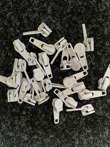 No.5 White Continuous Zip Chain & Sliders- Various lengths , Upholstery Zips - Picture 4 of 4