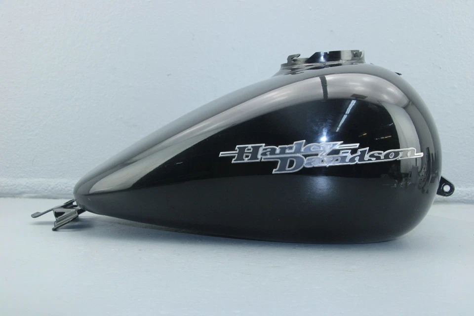 Harley Street Glide 2017 tanque de gasolina negro vivo #4090 Foto 2 de 4