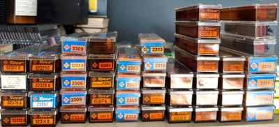 48x ROCO N GÜTERWAGEN KONVOLUT FREIGHT GOODS WAGON LOT OVP