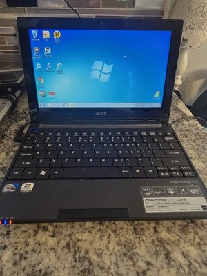 Acer Aspire One D255 10.1'' Windows 7 Laptop - 160GB HDD/1GB RAM Factory Restart